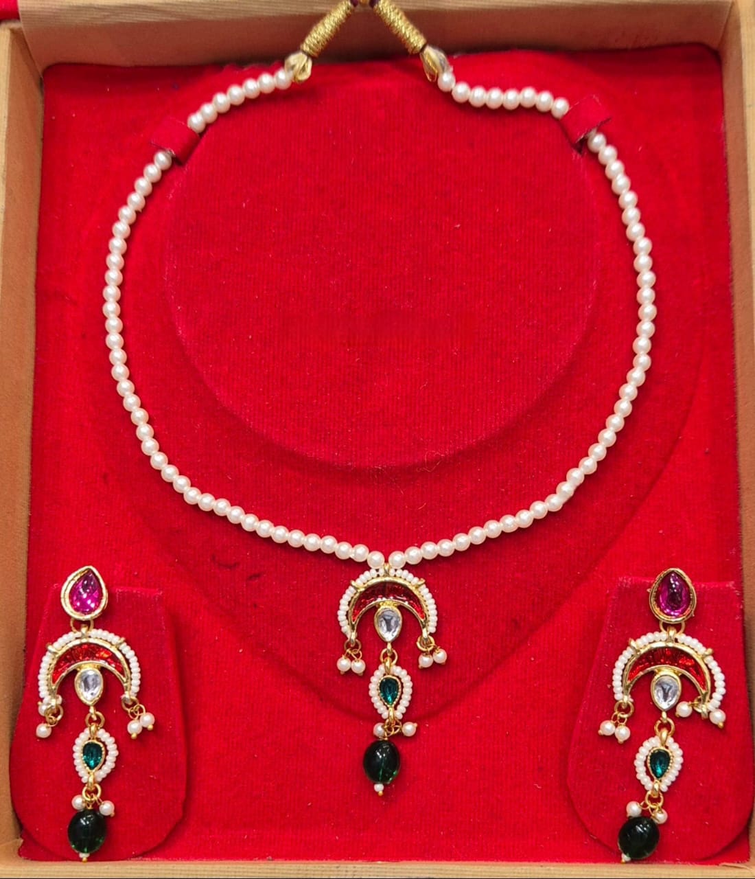 Chand pendent set
