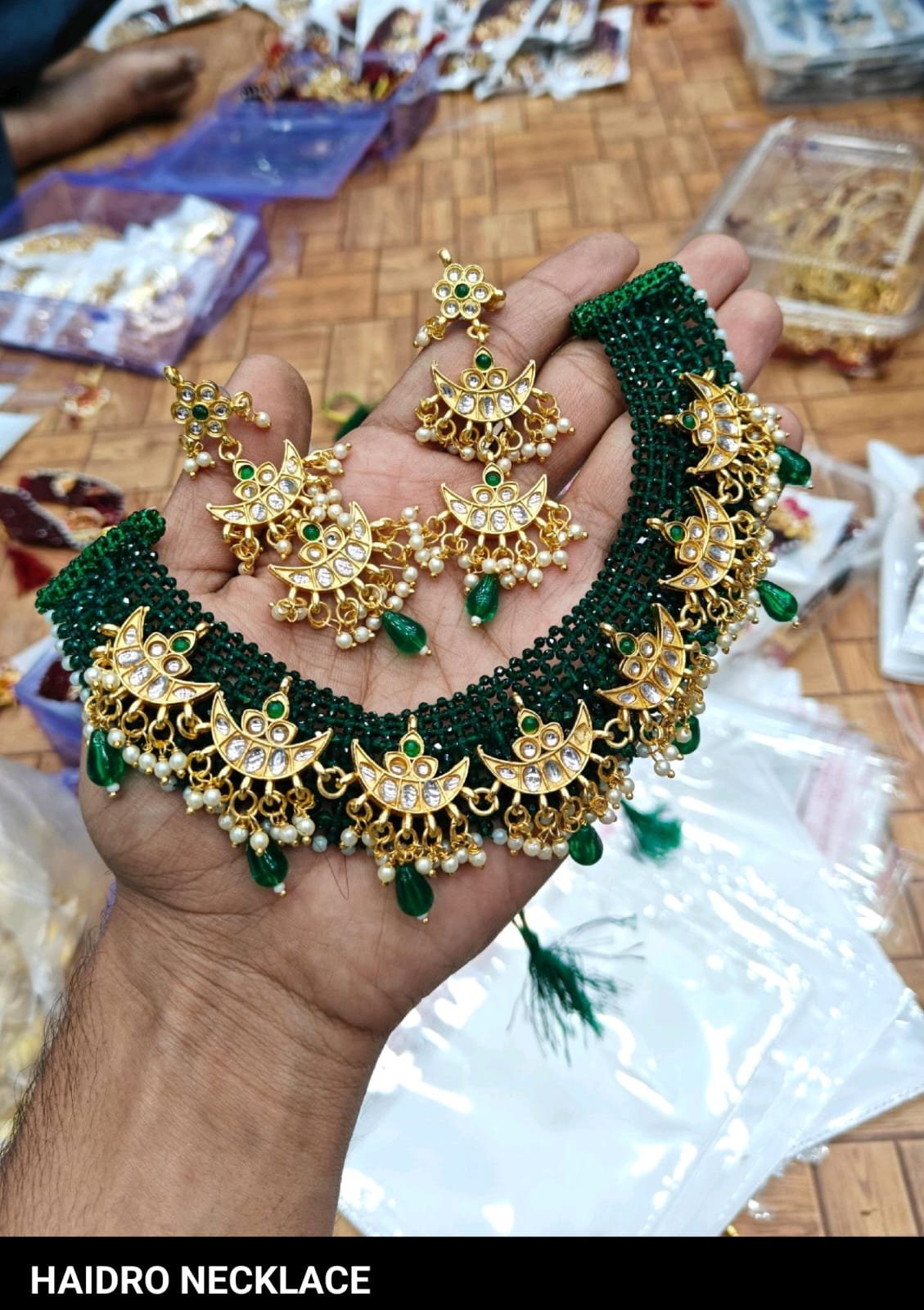 Multichand green chatai Jewellery Set