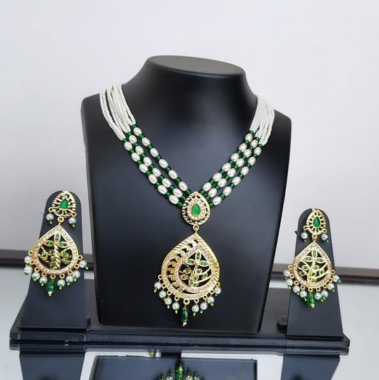Jadau pendent set