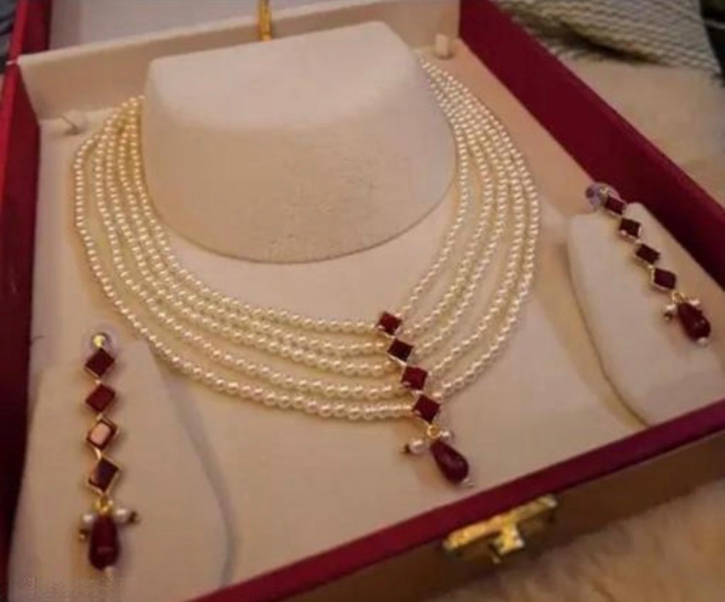 Pearl Choker Hydro Set With Earrings