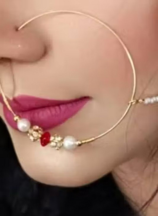 Red Nathiya With Chain