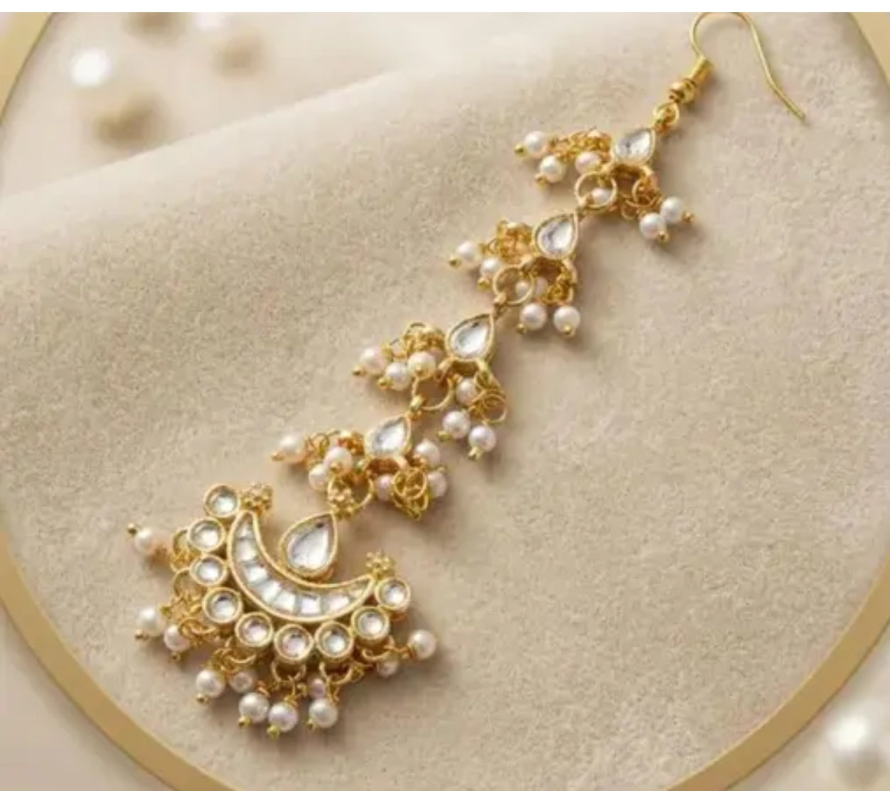 Kundan White Mangtika