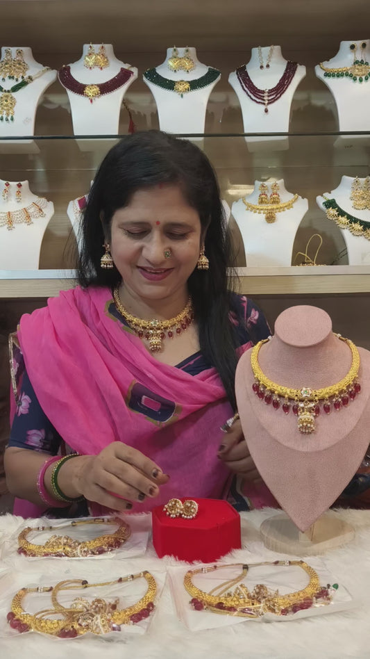 Golden Hasli Necklace Set