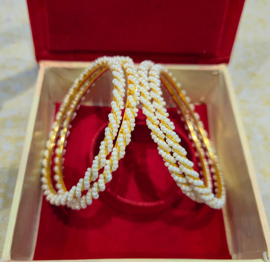 Basra Bangles white