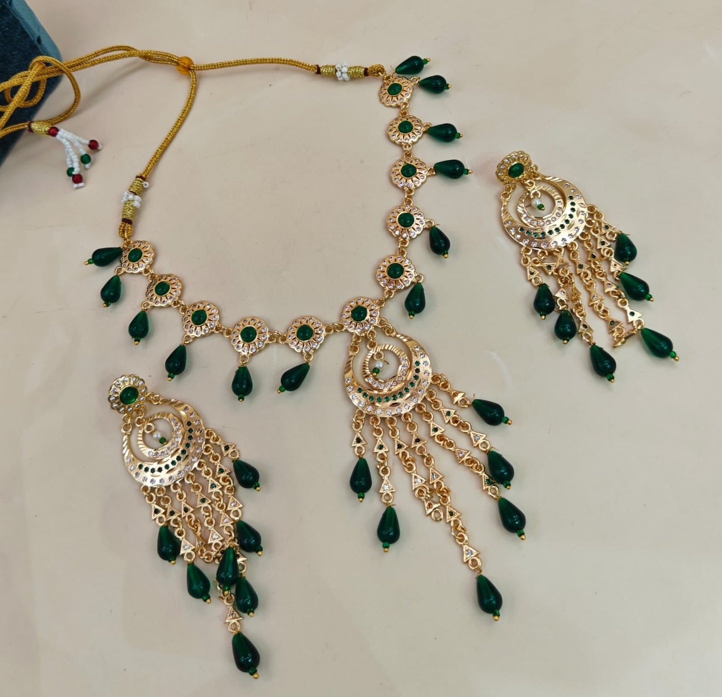 Jadau necklace