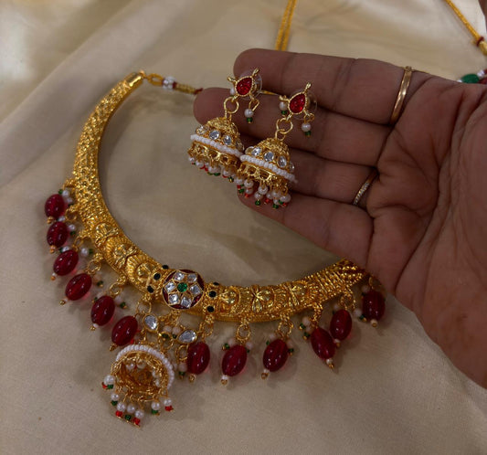 Golden Hasli Necklace Set